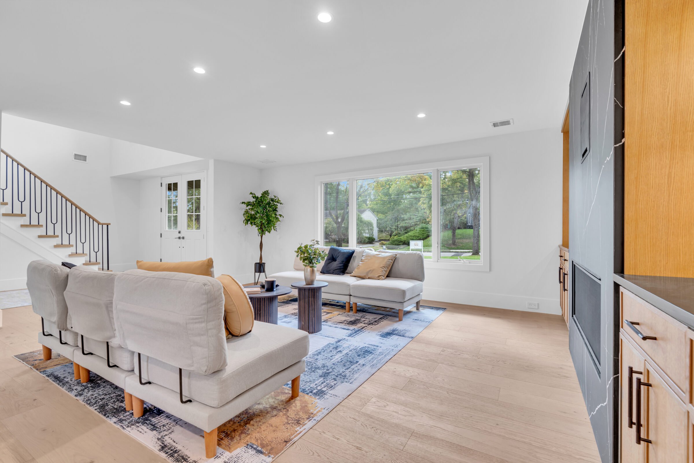 Living room renovated by Força Builders